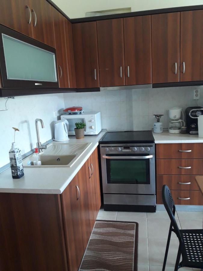 M&J Apartments Нікіті Екстер'єр фото