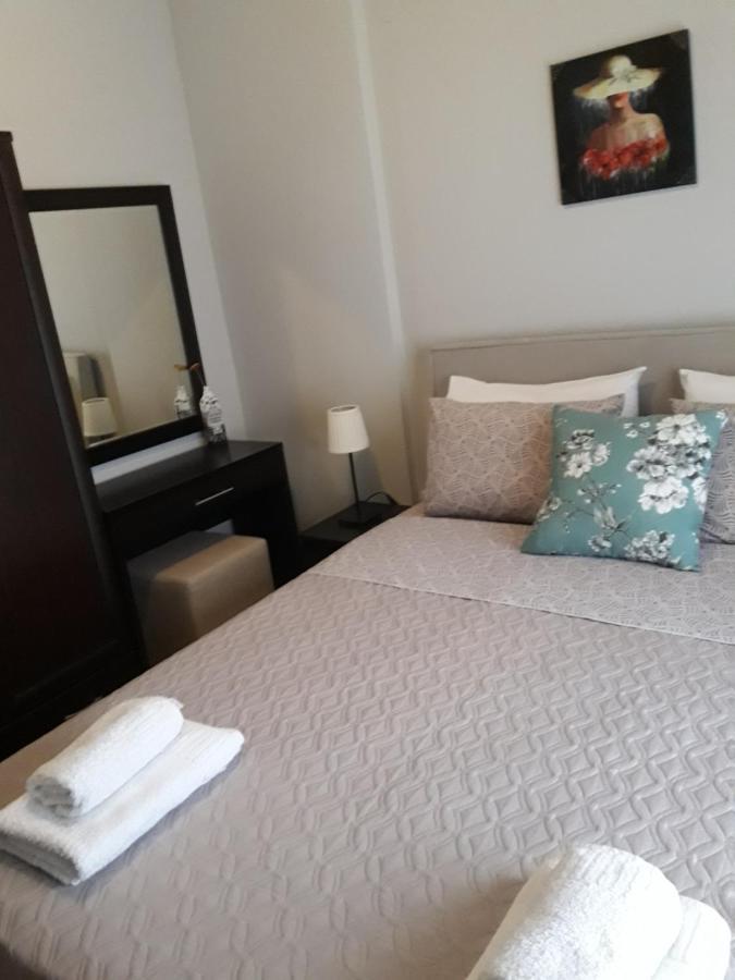 M&J Apartments Нікіті Екстер'єр фото